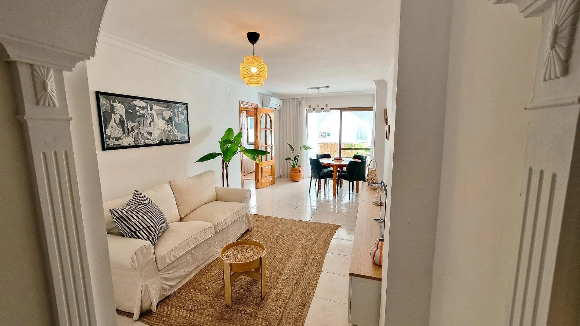 Beach Apartment With Balcony, Ac & Pool Torremolinos
