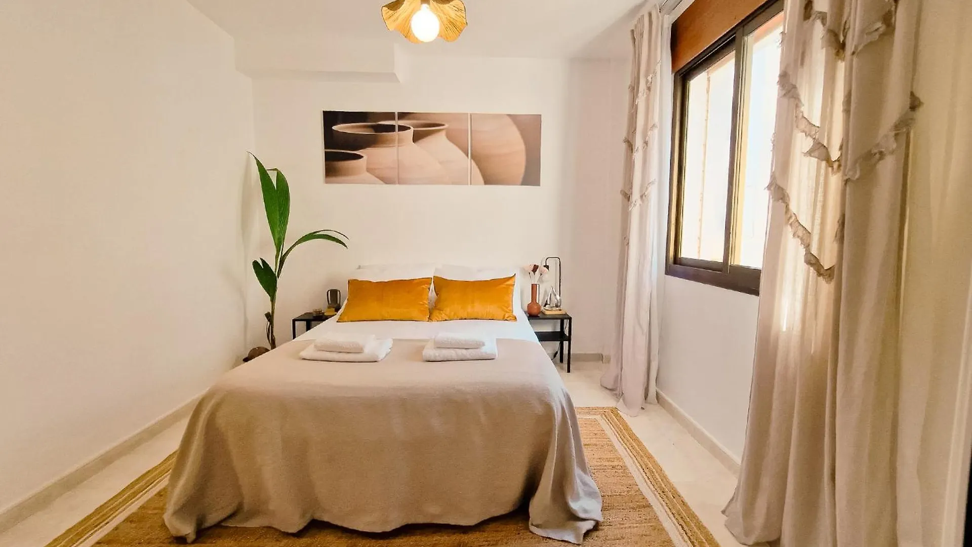 Beach Apartment With Balcony, Ac & Pool Torremolinos