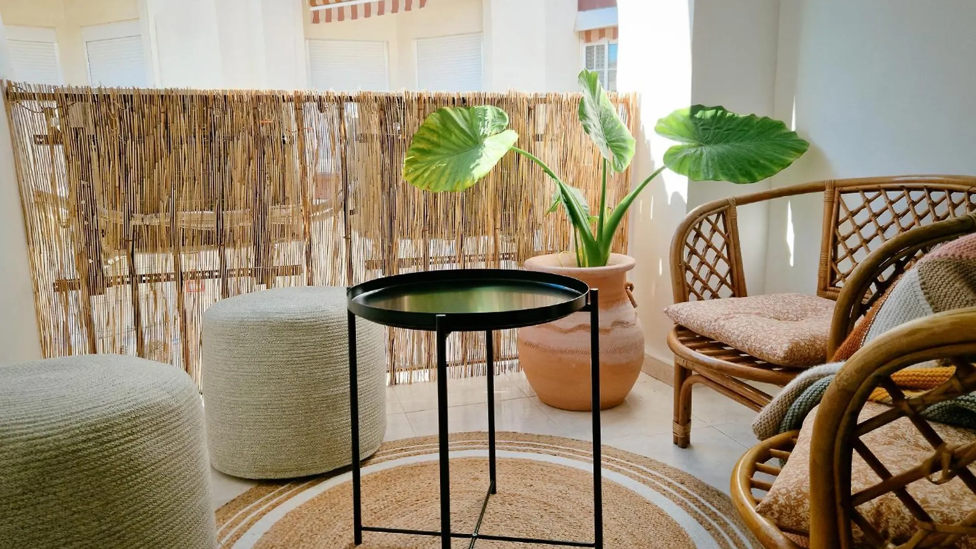 Beach Apartment With Balcony, Ac & Pool Torremolinos