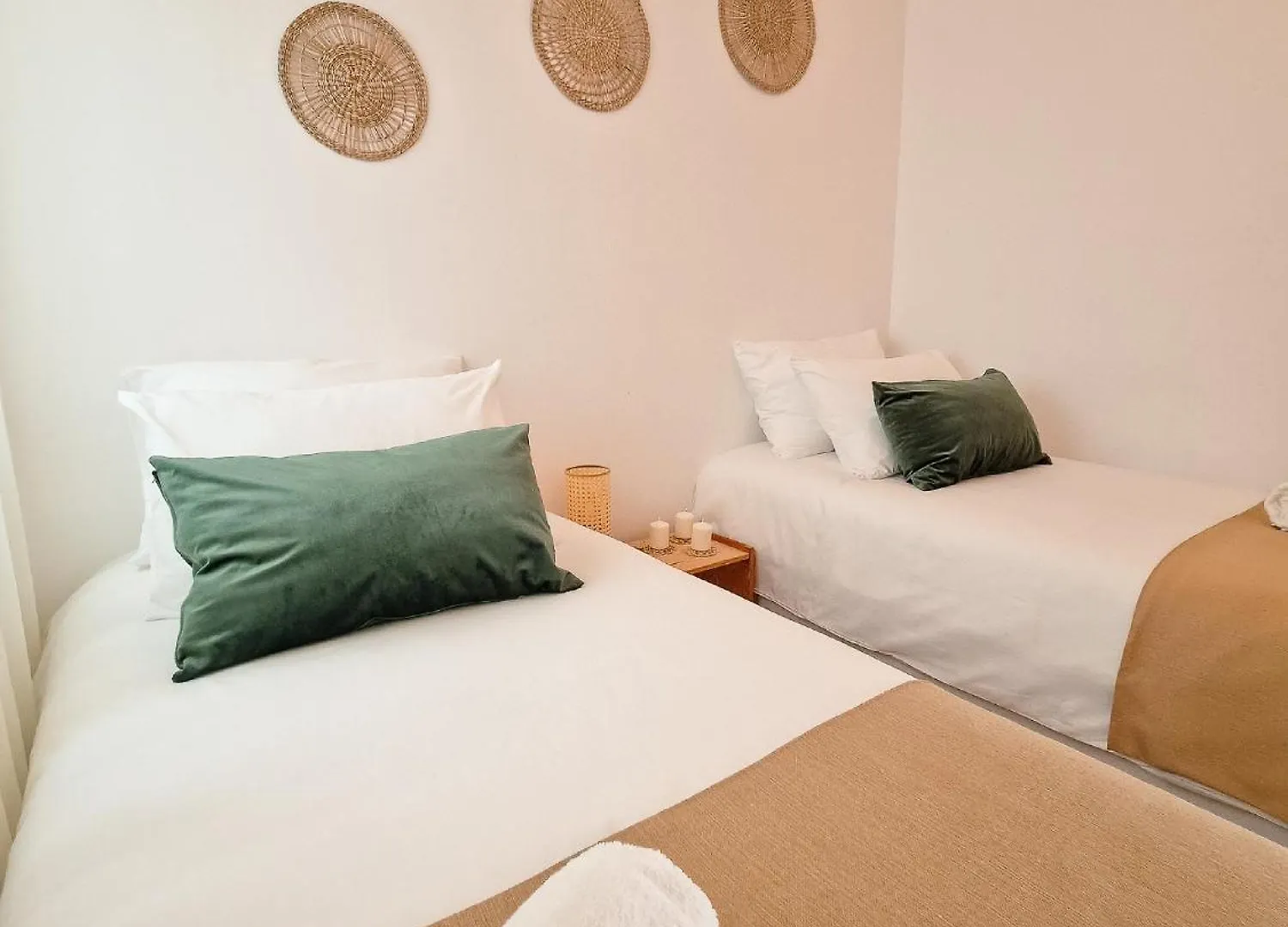 Beach Apartment With Balcony, Ac & Pool Torremolinos